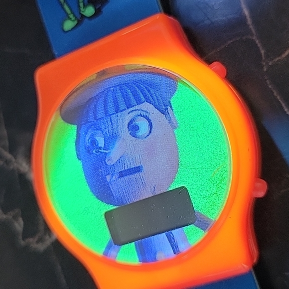 Glow in the dark 2003 GENERAL MILLS SHREK 2 PINOCCHIO WATCH toy for kid - Picture 2 of 7